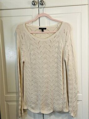 Banana Republic Cream Knit Pullover Sweater
